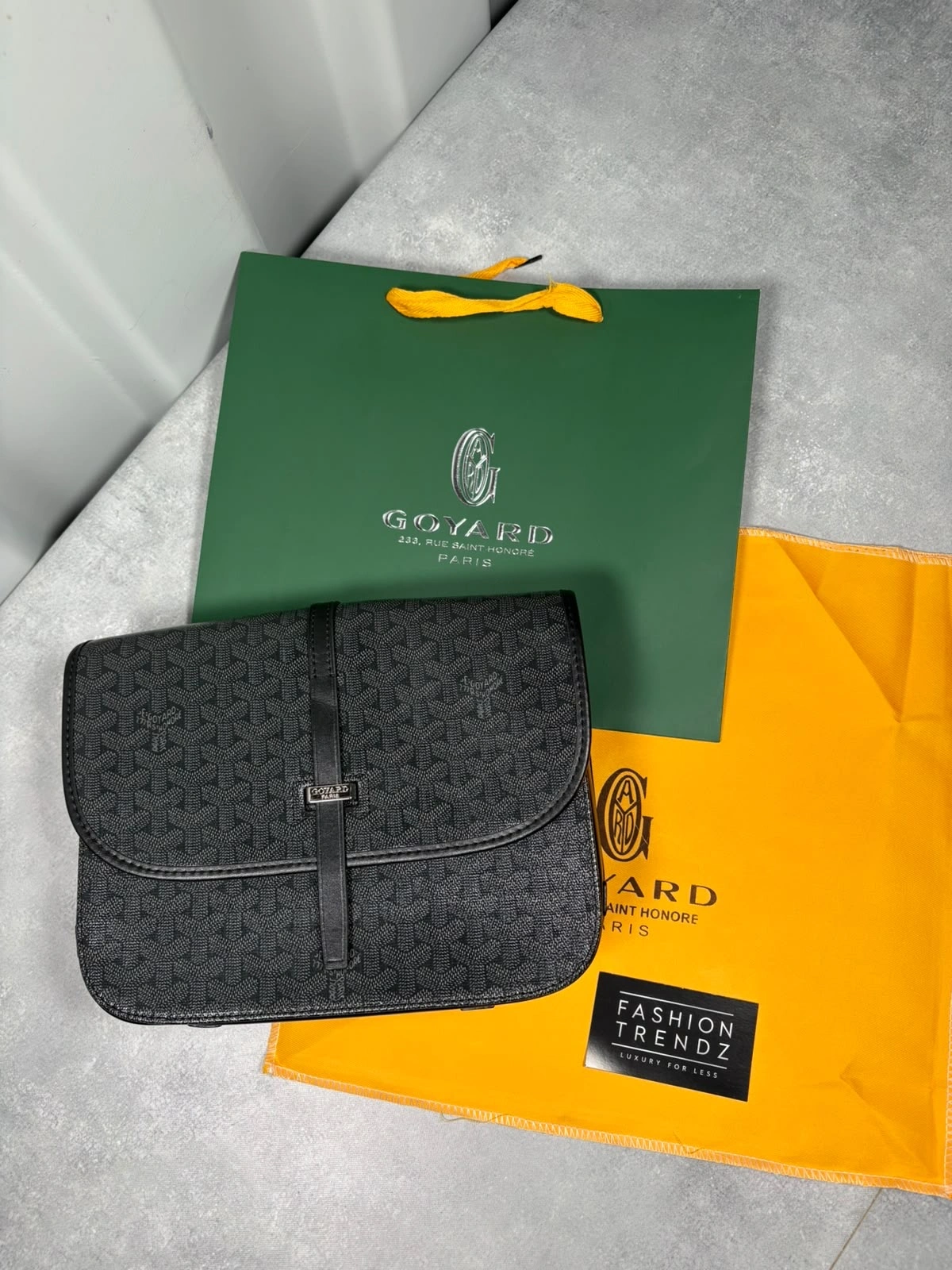 Black goyrd bag